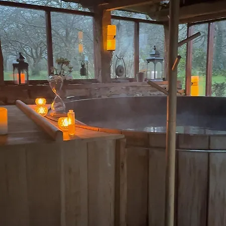 Demeure Du Porzou, D'hotes De Charme Dans Demeure D'exception, Parc Paysager, Spa, Massages, Proche Paimpol, Classe 4 Epis *