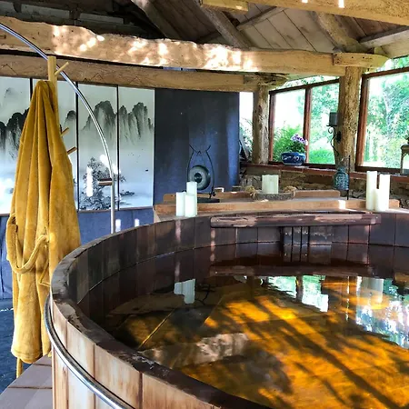 Demeure Du Porzou, D'hotes De Charme Dans Demeure D'exception, Parc Paysager, Spa, Massages, Proche Paimpol, Classe 4 Epis Yvias