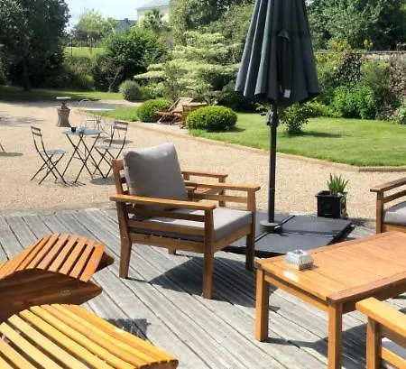 Demeure Du Porzou: Charming Retreat Near Paimpol